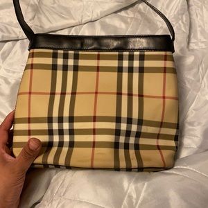 AUTHENTIC Vintage Burberry Nova Check Shoulder bag